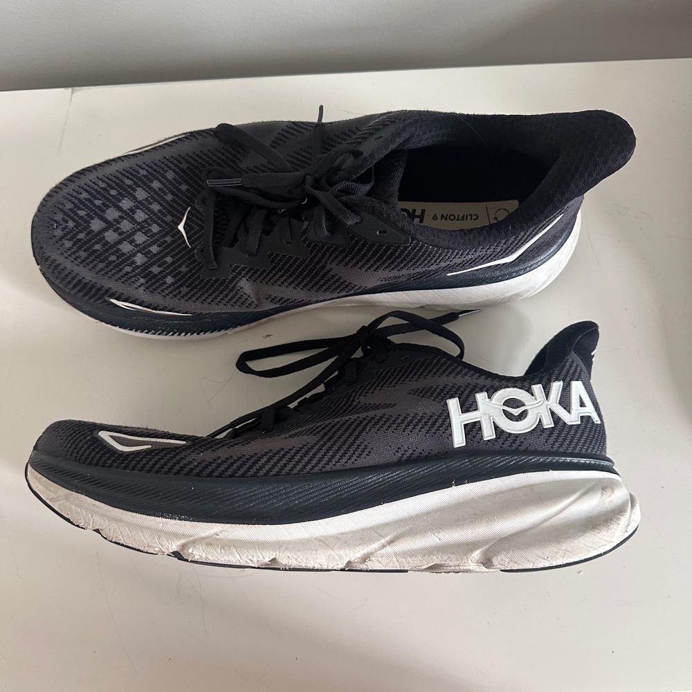 Hoka Running Shoes Mens 11D Clifton 9 Black White Athletic Sneakers 1127895